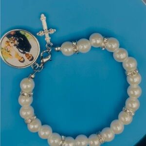 Elegant Pearl Charm Bracelet